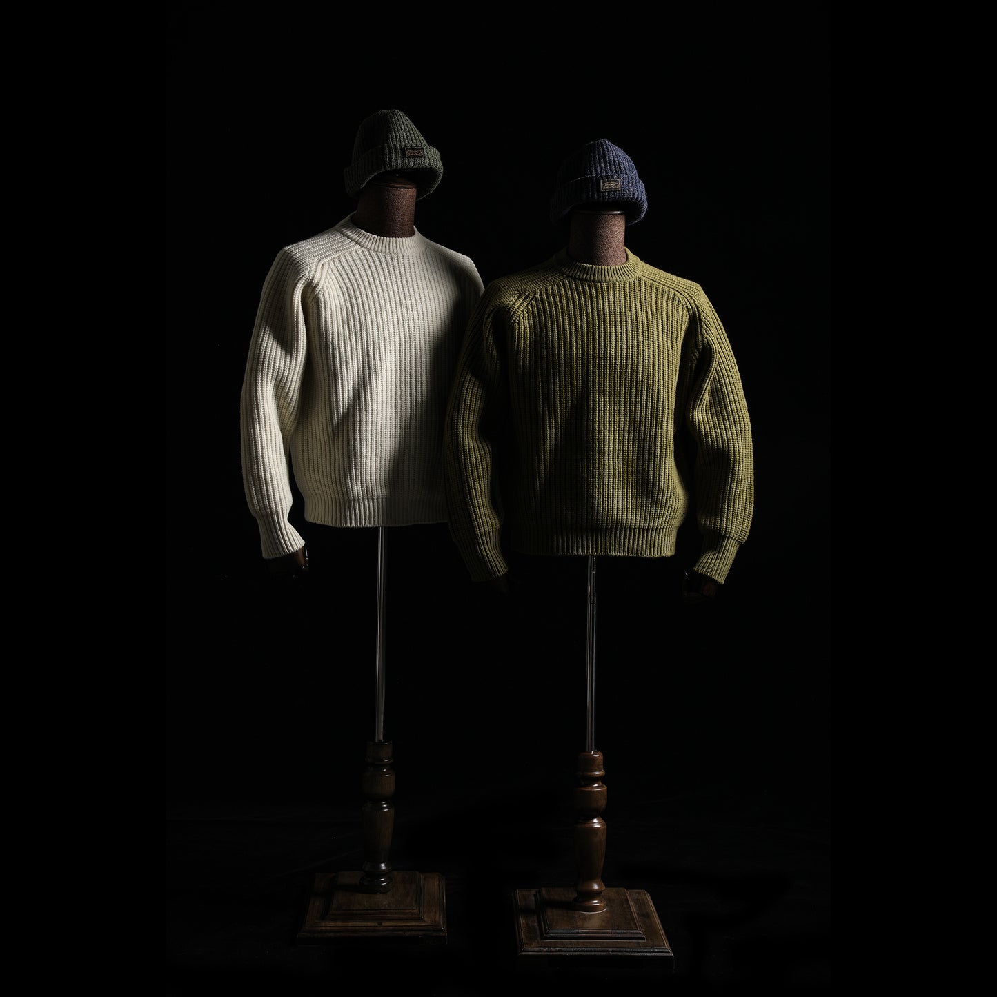 Raglan sleeve sweatshirt